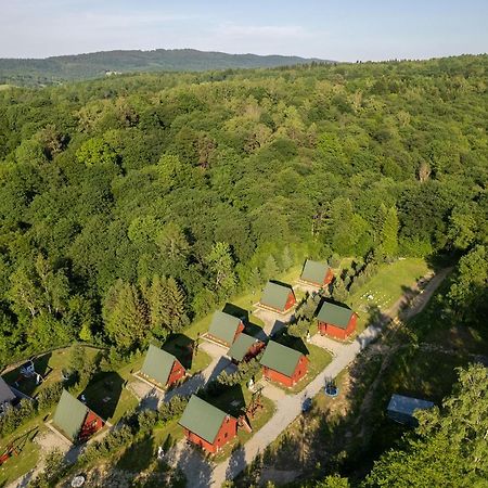 Uweronci Hotel Ustrzyki Dolne Eksteriør billede