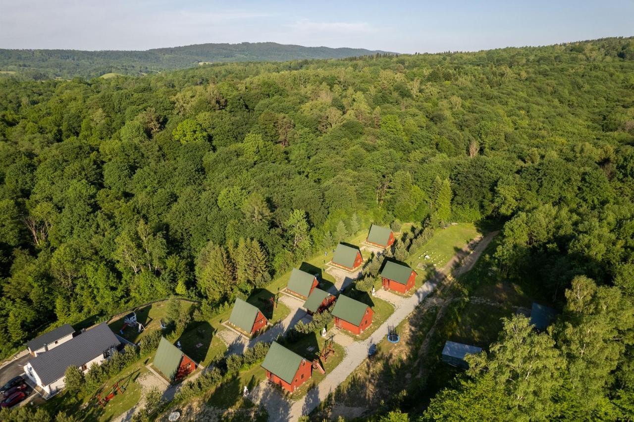 Uweronci Hotel Ustrzyki Dolne Eksteriør billede